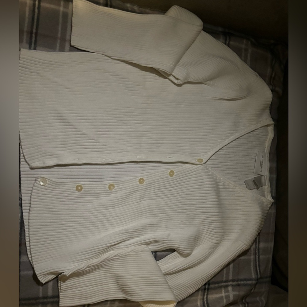 Liz Claiborne white sweater large